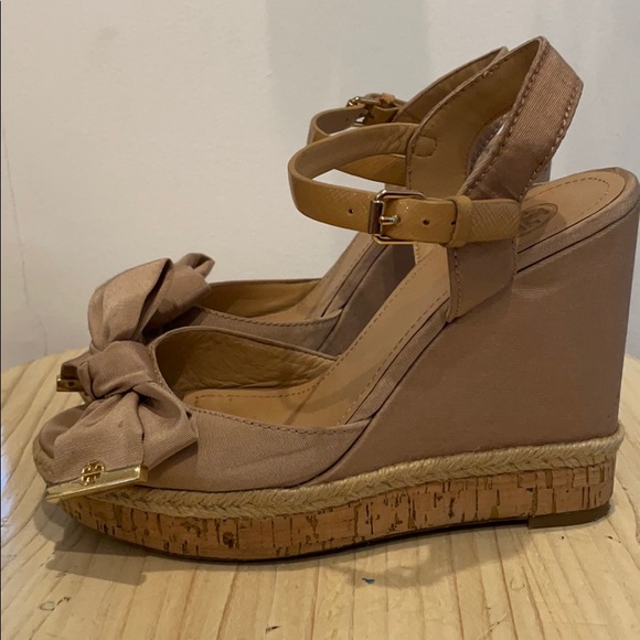 Tory Burch Penny Faille Bow Wedge Sandal - Picture 5 of 11